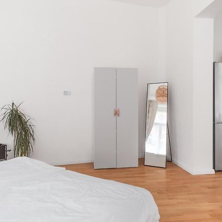 Luminous Apartment For 2 Near Wenceslas Square By Prague Days Экстерьер фото