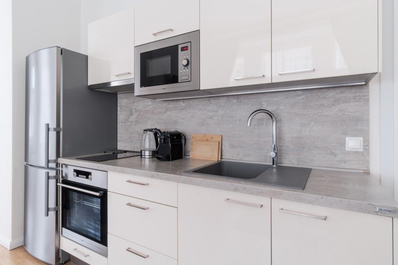 Luminous Apartment For 2 Near Wenceslas Square By Prague Days Экстерьер фото